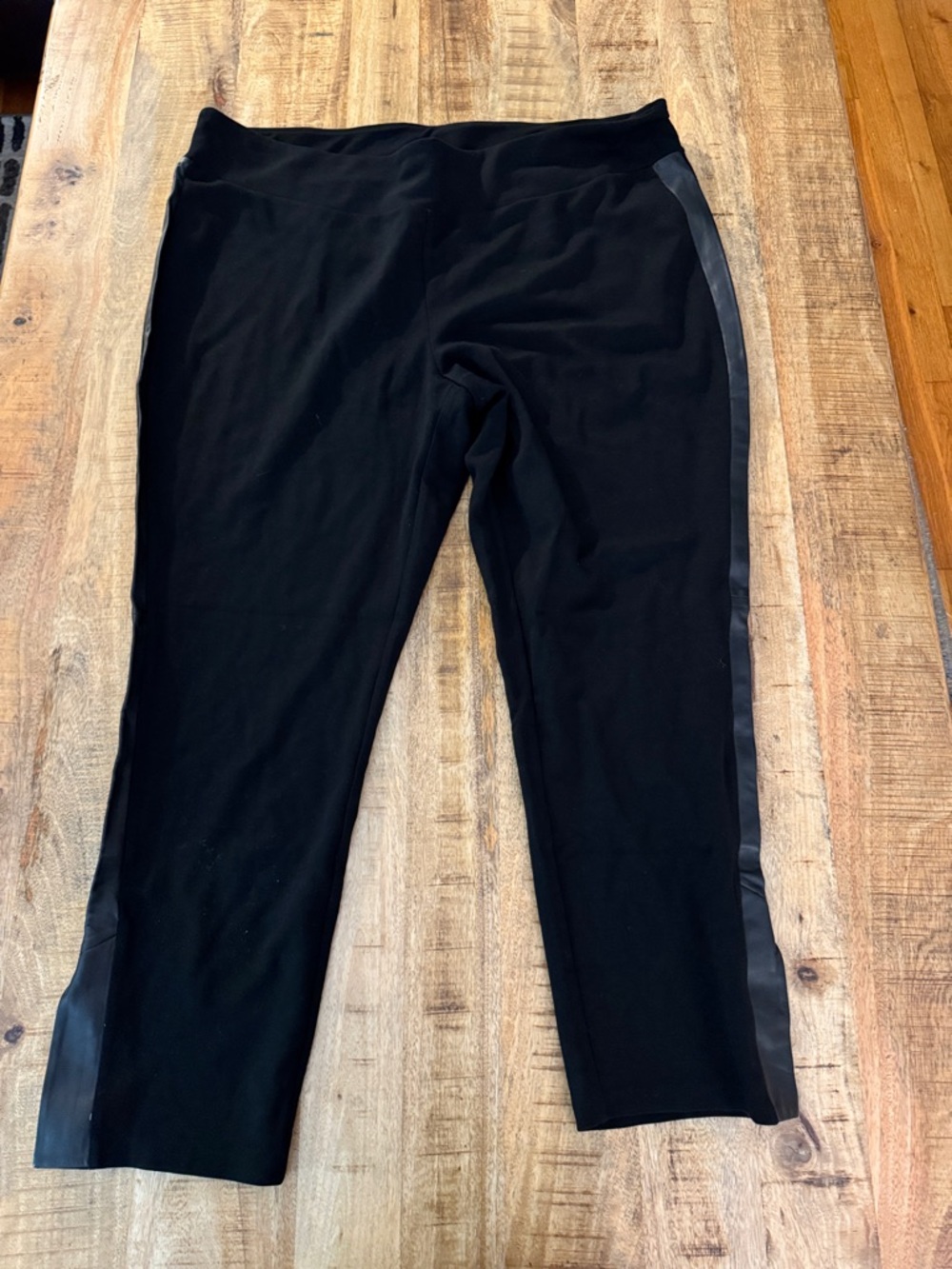 Eileen Fisher Black slim pants with pockets and lamb leather side trim 2X NEW